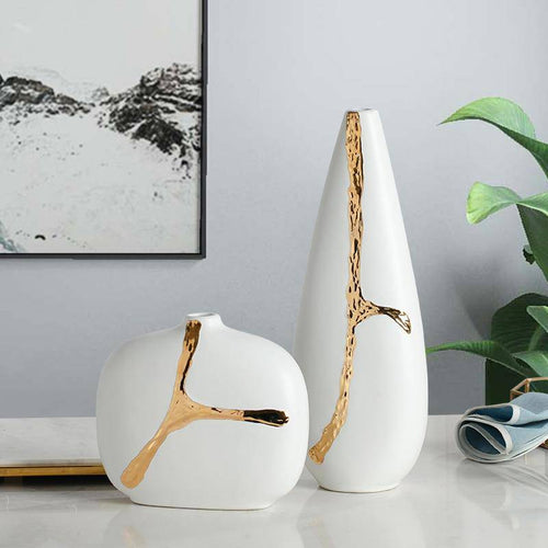 Vase design blanc au style abstrait doré Xuan - vue 6 sur 9