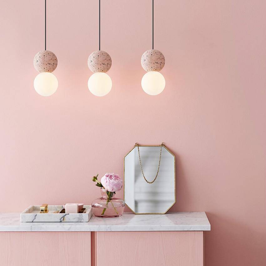 Suspension design en boule en ciment façon terrazzo LED - vue 3 sur 9