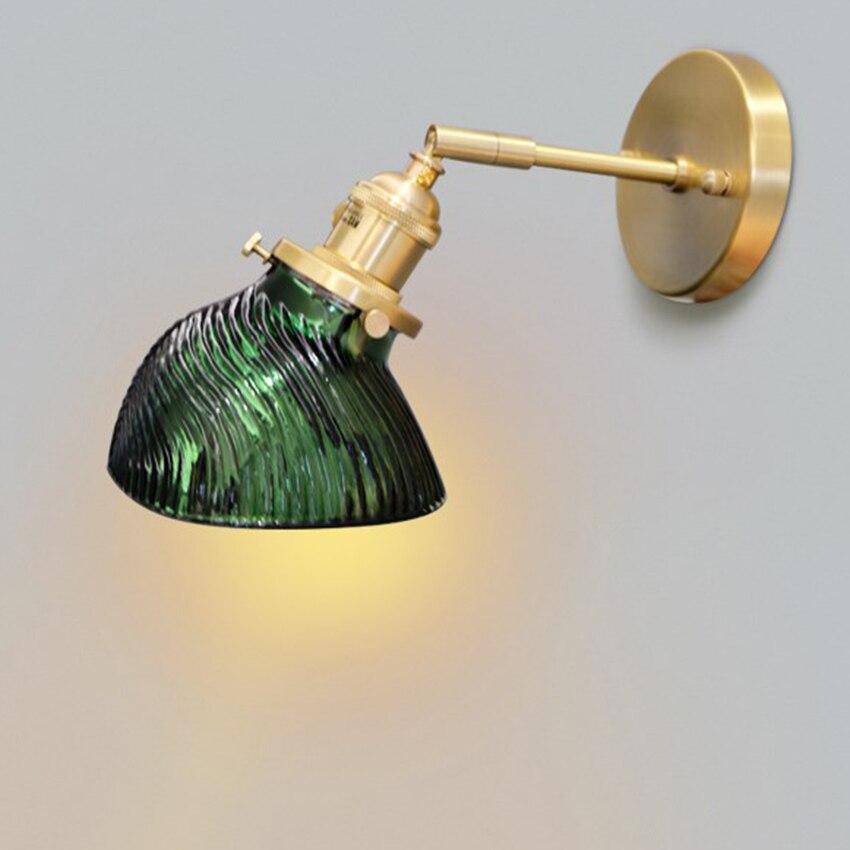Applique murale design LED dorée avec bras rétro et abat-jour en verre émeraude - vue 8 sur 9