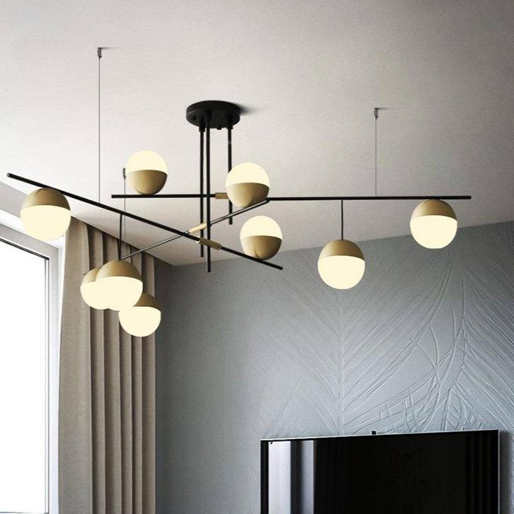 Lustre design avec branches et boules en verre et métal doré - vue 2 sur 7