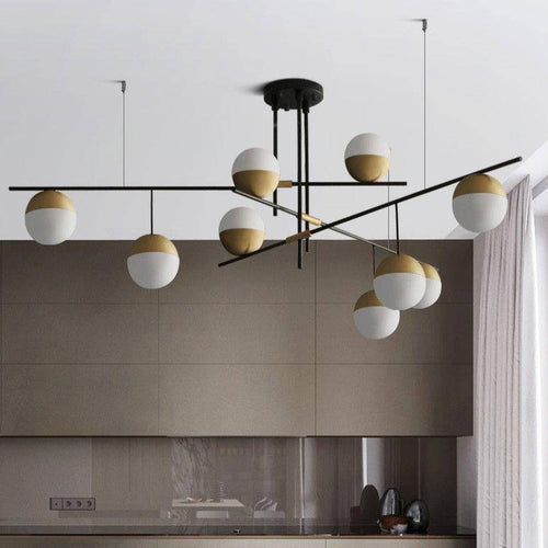 Lustre design avec branches et boules en verre et métal doré - vue 6 sur 7