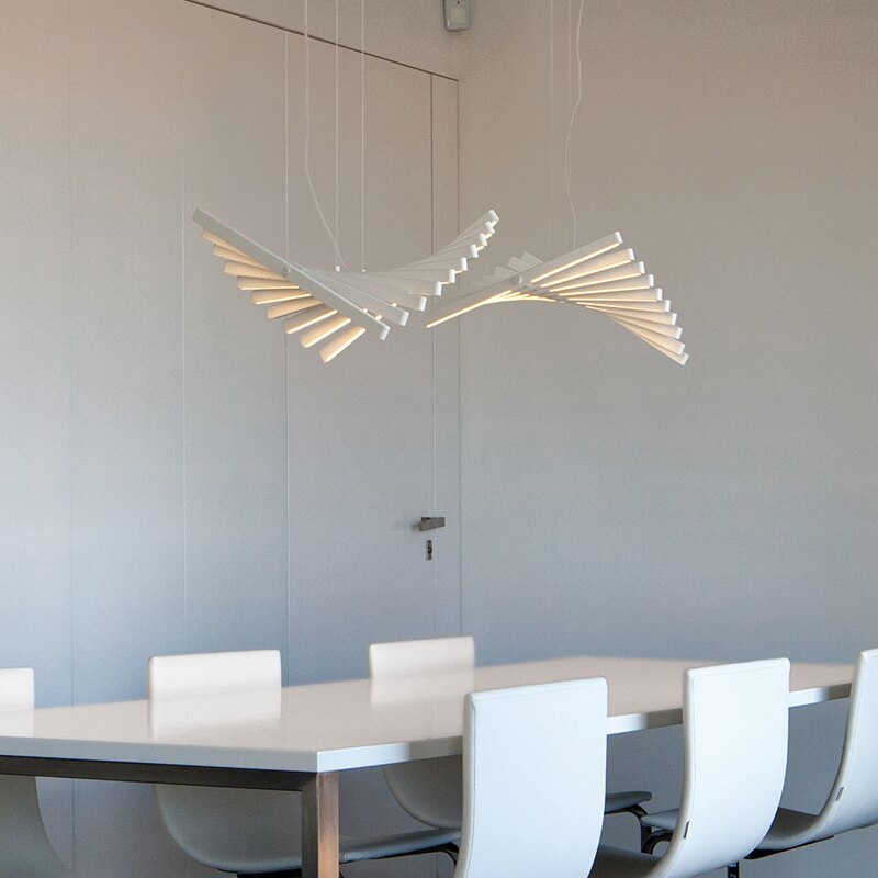 Lustre design LED réglable avec baguettes métalliques Lucian - vue 10 sur 14