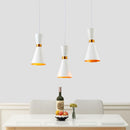 Lustre moderne LED en forme d'horloge métallique Gadea