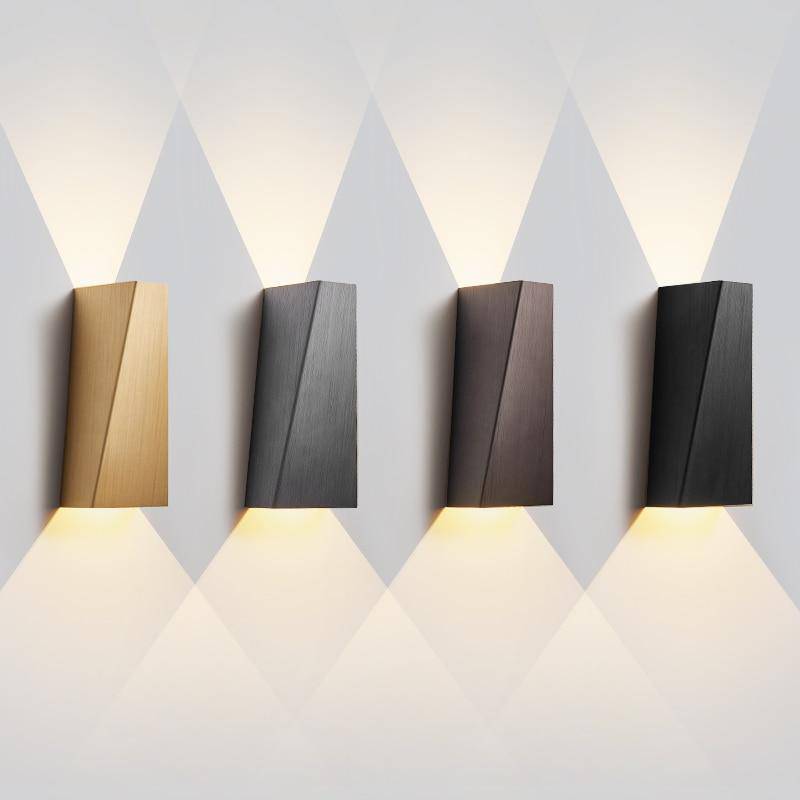 Applique murale design à LED en métal brossé style géométrique - vue 17 sur 18