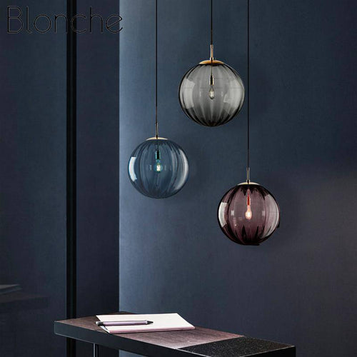 Suspension moderne LED en boule de verre colorée - vue 5 sur 10