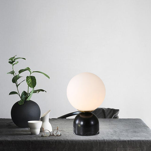 Lampe à poser moderne ronde et base style marbre Bailey - vue 3 sur 8