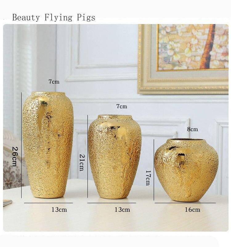 Vase design en céramique dorée style Luxury - vue 6 sur 7