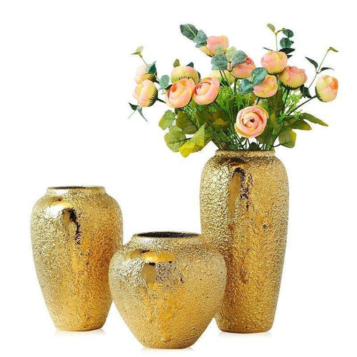 Vase design en céramique dorée style Luxury - vue 6 sur 7