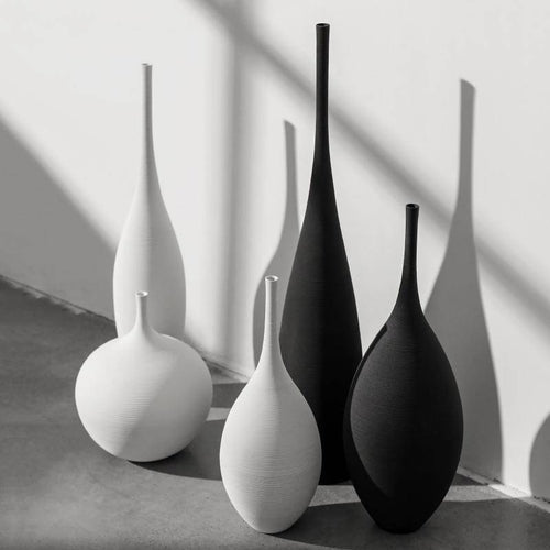 Vase design en céramique style minimaliste Zen - vue 3 sur 11