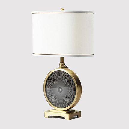 Lampe à poser design LED dorée avec abat-jour Monma - vue 3 sur 4