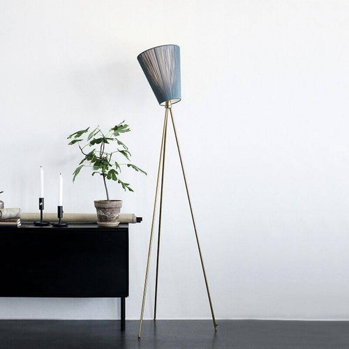 Lampadaire design LED en fer tripode Creative - vue 3 sur 11