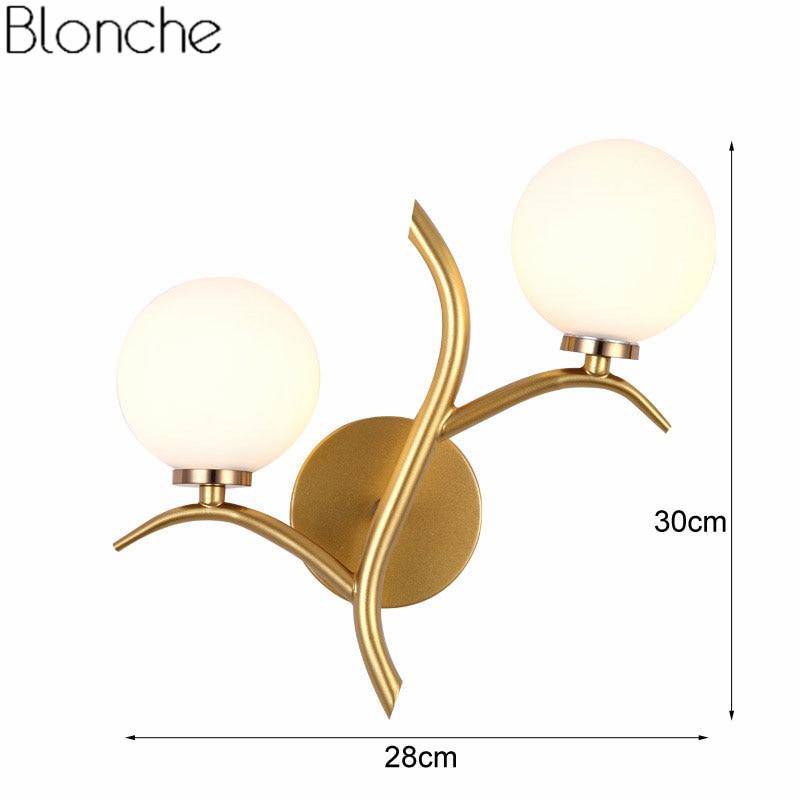Applique murale design LED dorée avec double boules en verre Luxury - vue 5 sur 6