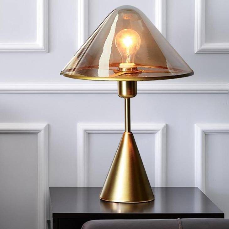 Lampe à poser design LED avec socle conique en métal doré - vue 6 sur 9