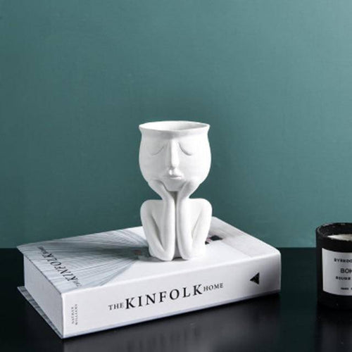 Vase statue en résine colorée Creative - vue 4 sur 7