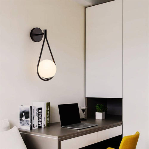 Applique murale design LED doré avec boule blanche Sconce - vue 4 sur 7
