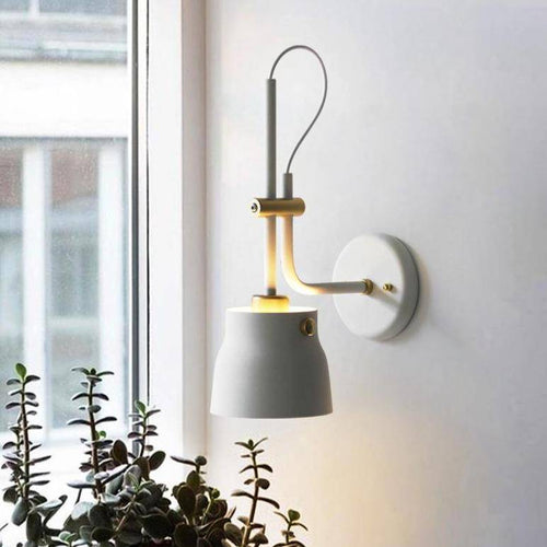 Applique murale design LED avec abat-jour arrondi en métal mat - vue 3 sur 7