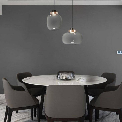 Suspension design LED avec sphère en verre et cercle cuivré - vue 3 sur 8