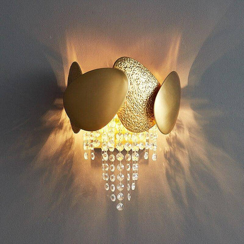 Applique murale design LED en verre cristal et métal martelé doré - vue 3 sur 5