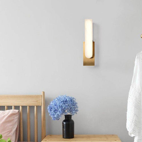 Applique murale design LED allongée avec abat-jour en marbre arrondi - vue 3 sur 10