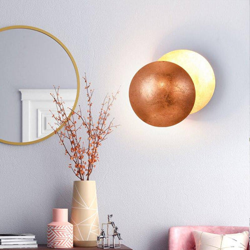 Applique murale design LED avec abat-jour métal coloré et arrondi Luxury - vue 3 sur 7