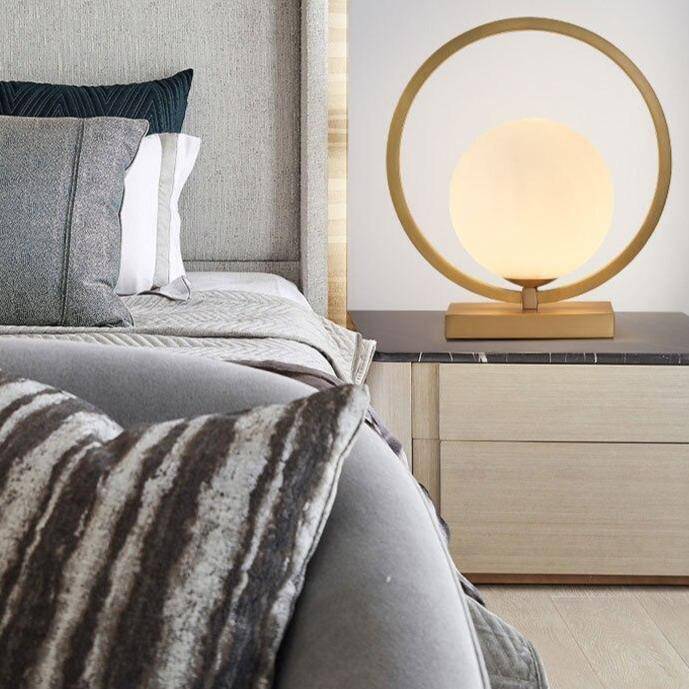 Lampe à poser design LED avec boule et cercle doré Hotel - vue 3 sur 5