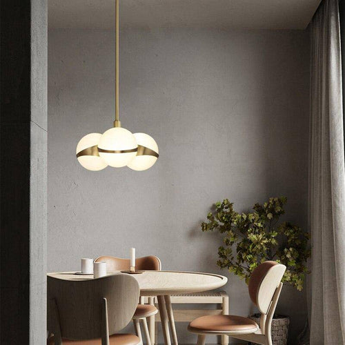 Suspension design LED tube dorée avec plusieurs boules blanches - vue 3 sur 7