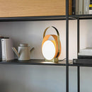 Lampe à poser design LED avec anneaux métal et disque lumineux