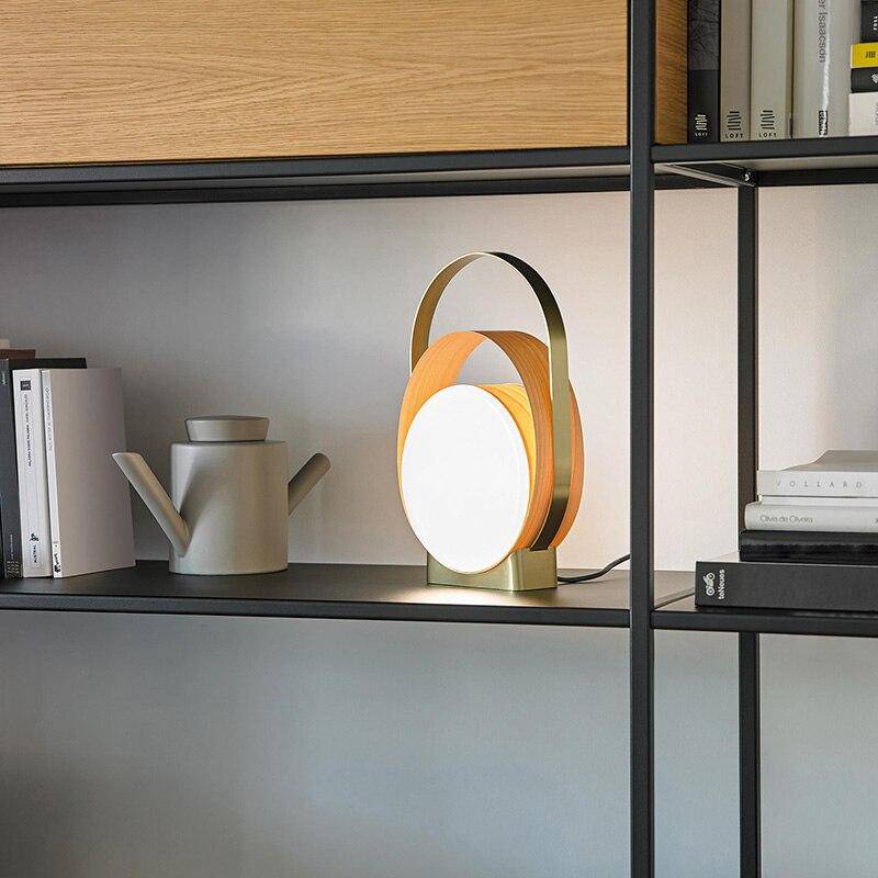 Lampe à poser design LED avec anneaux métal et disque lumineux - vue 3 sur 6