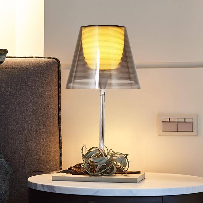Lampe à poser moderne LED avec abat-jour en verre coloré Art - vue 4 sur 7