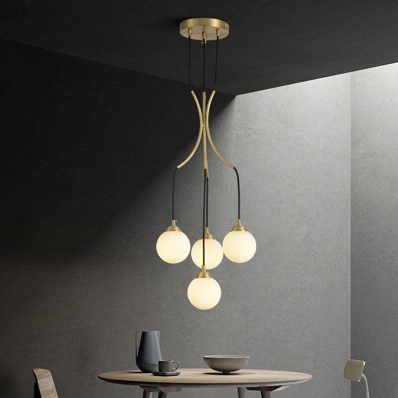 Suspension design LED avec plusieurs tiges dorées et boules lumineuses Spiral - vue 3 sur 5