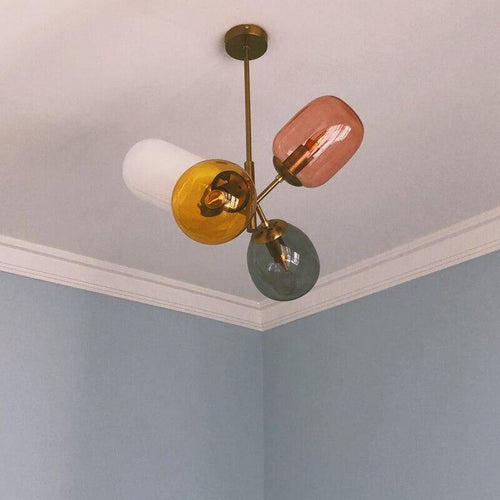Suspension design en verre LED avec trois abat-jours colorés - vue 3 sur 4