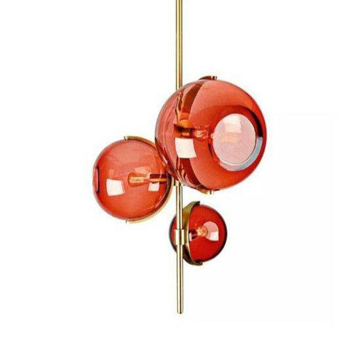 Suspension design LED avec tige doré et trois boules en verre rouge - vue 6 sur 7