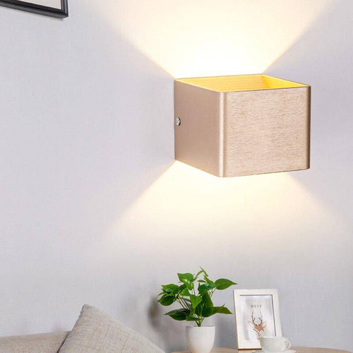 Applique murale moderne LED en cube métal coloré - vue 3 sur 14