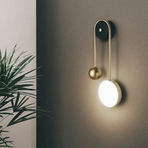 Applique murale design à LED avec boule dorée et disque lumineux - vue 2 sur 5