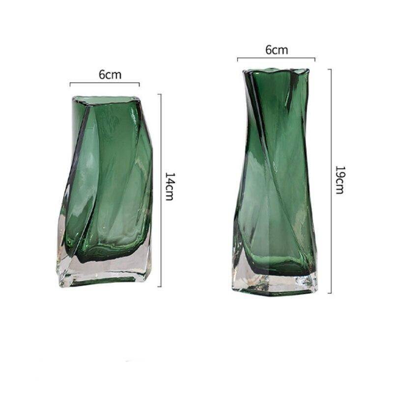 Vase en verre design au style géométrique Urna - vue 7 sur 9