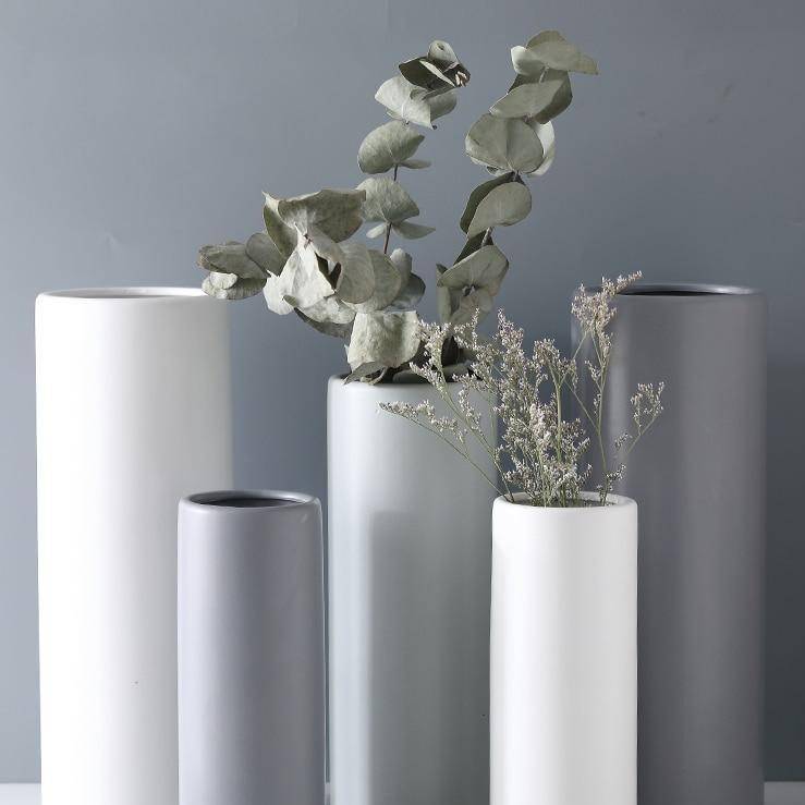 Vase en céramique design en cylindre style minimaliste - vue 2 sur 11