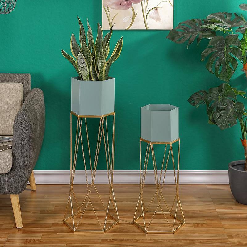 Piédestal sur pied haut design en métal avec pot géométrique - vue 3 sur 15