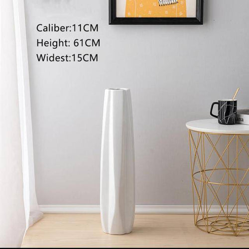 Vase design en céramique colorée style géométrique - vue 5 sur 8