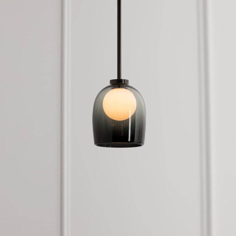 Suspension design à LED avec abat-jour arrondi en verre fumé Shadow - vue 6 sur 8