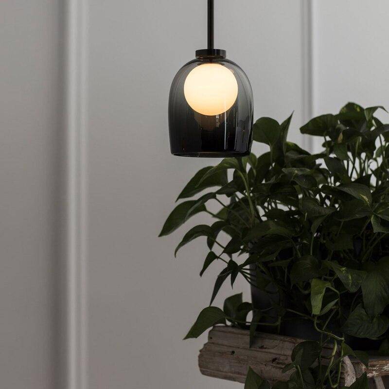 Suspension design à LED avec abat-jour arrondi en verre fumé Shadow - vue 4 sur 8