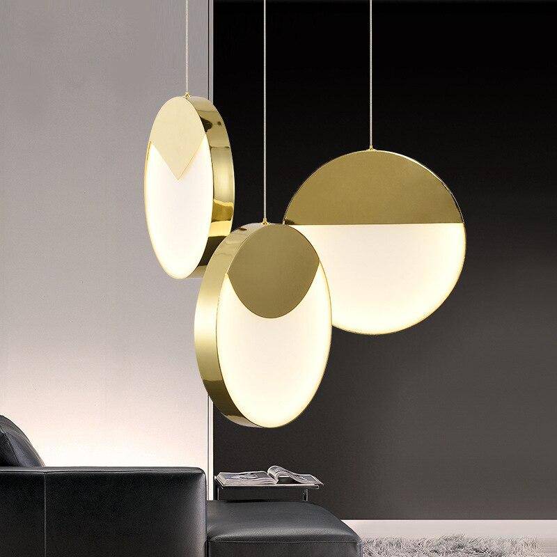 Suspension design LED avec disque aux bords épais dorés - vue 4 sur 8