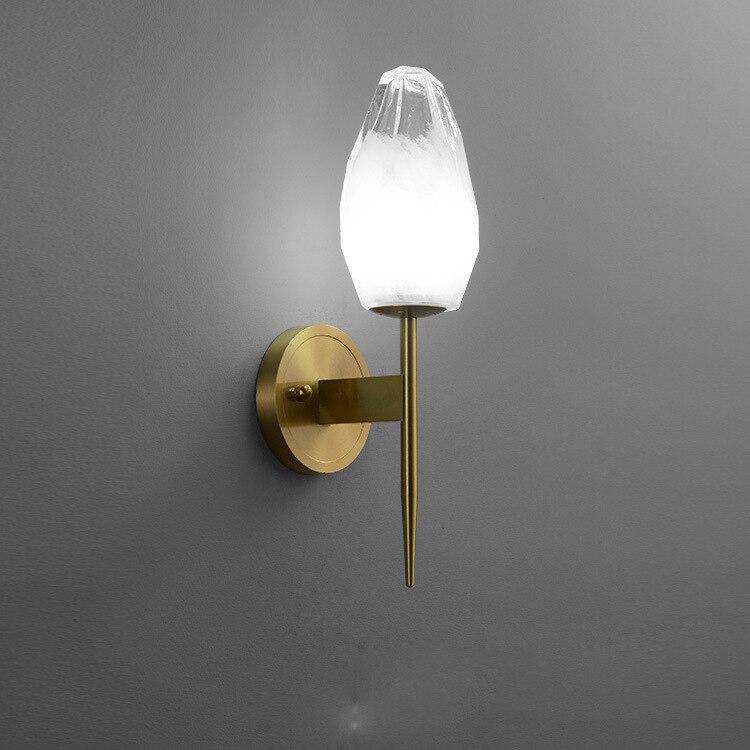 Applique murale design LED dorée avec abat-jour cristal - vue 4 sur 8