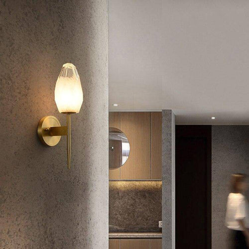 Applique murale design LED dorée avec abat-jour cristal - vue 4 sur 8