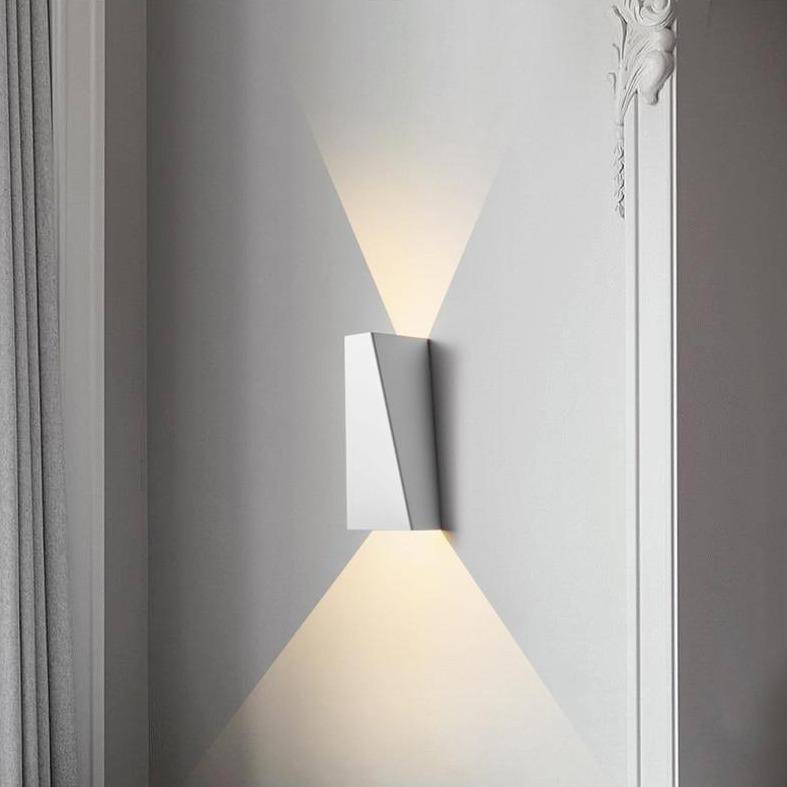 Applique murale design à LED en métal brossé style géométrique - vue 4 sur 18