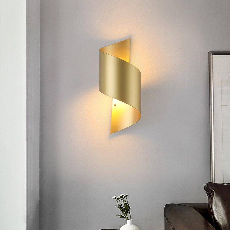 Applique murale design à LED avec courbe en métal doré Loft - vue 2 sur 5