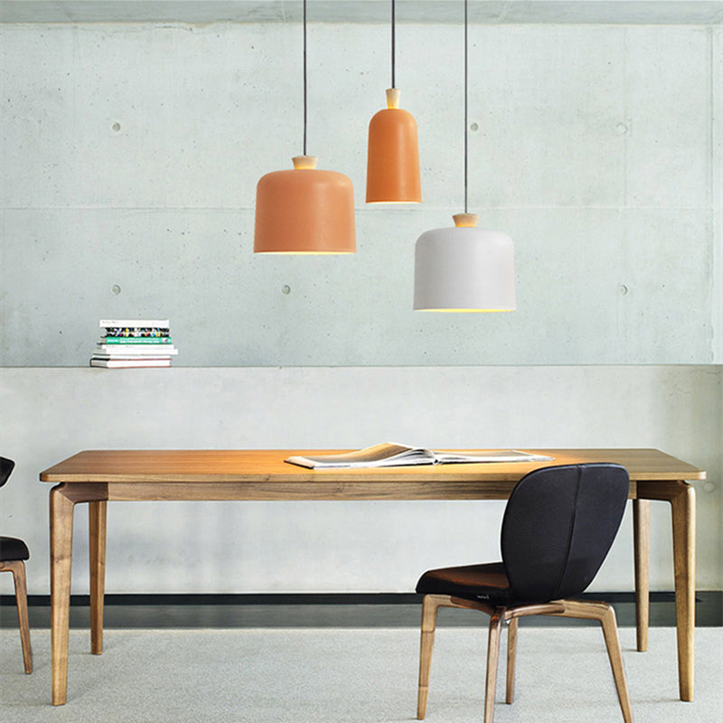 Suspension scandinave avec abat-jour en métal et bois Maloe - vue 3 sur 10
