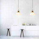 Suspension moderne LED abat-jour en verre et détails en bois Ona