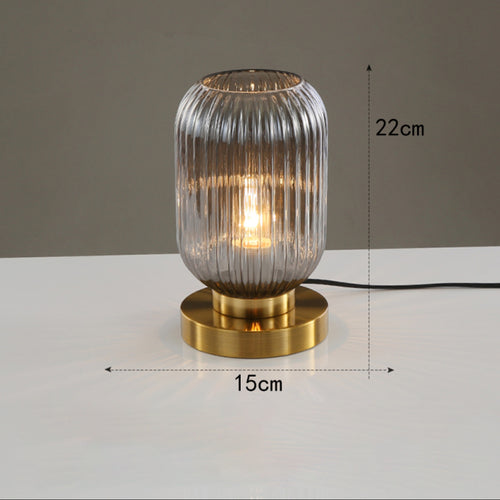 Lampe à poser cylindrique en verre coloré et base dorée Quinn - vue 11 sur 13