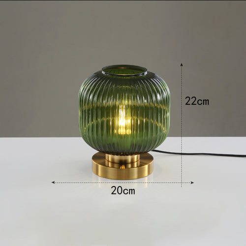 Lampe à poser cylindrique en verre coloré et base dorée Quinn - vue 10 sur 13