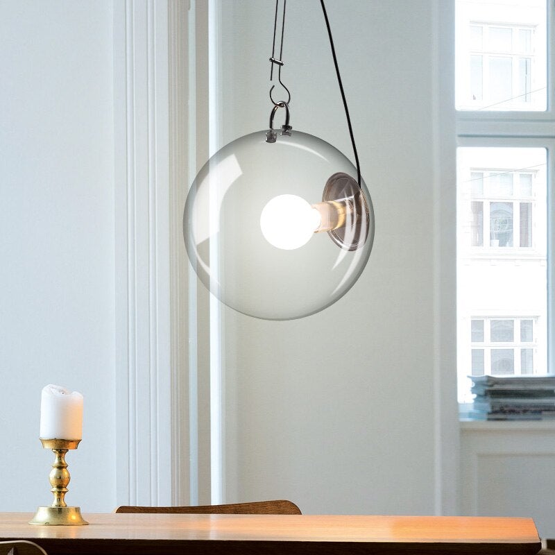 Suspension industrielle argentée avec globe en verre Irantzu - vue 3 sur 4
